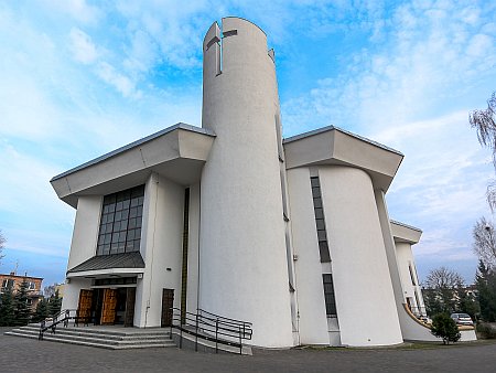 Koci Parafialny p.w. NMP Matki Kocioa Pozna - wierczewo ul. Kotaja